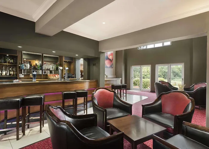 Riverside Hotel