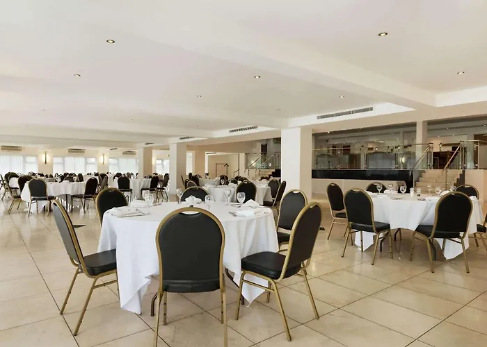Riverside Hotel