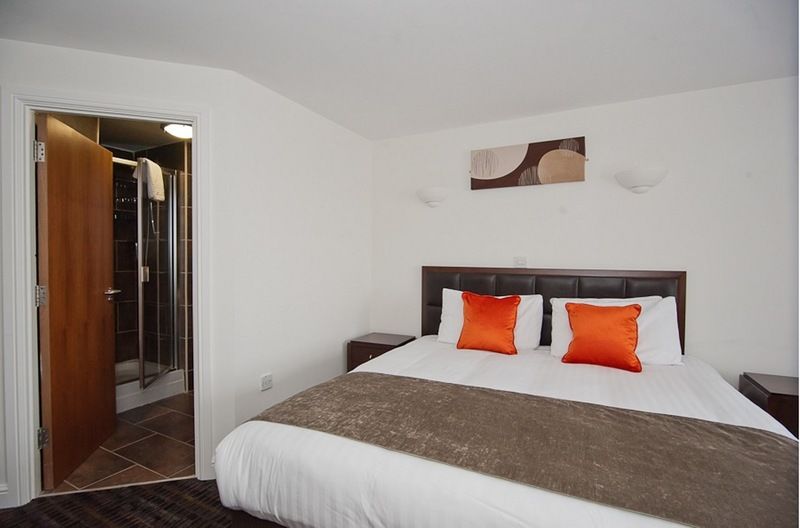 Riverside Hotel 3*