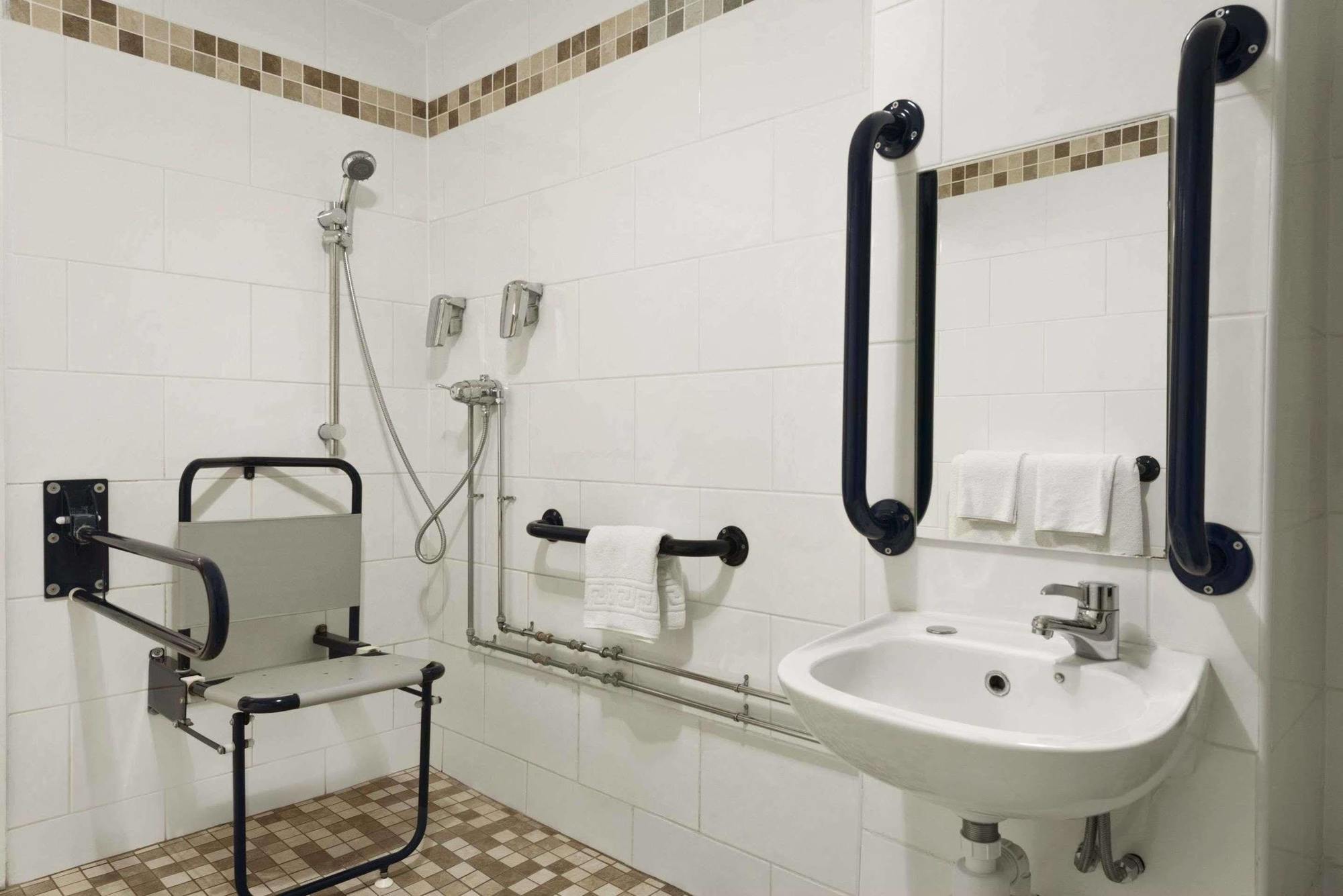 Hotel Riverside 3*
